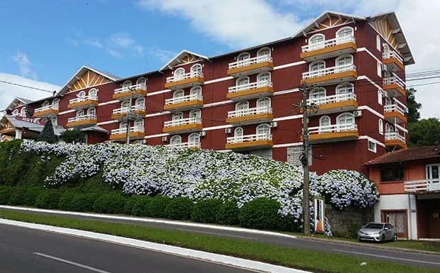 Hotel Galo Vermelho
